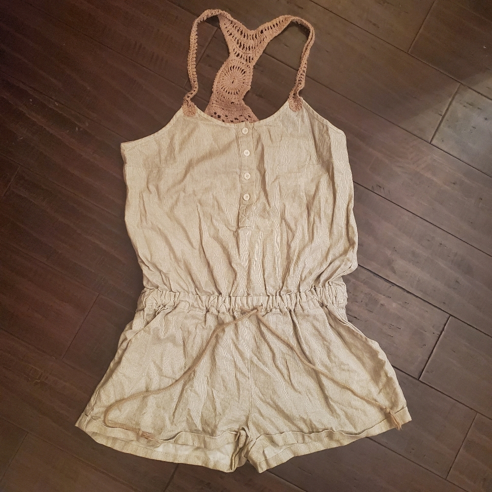 Aviva Romper Jumpsuit sz Medium